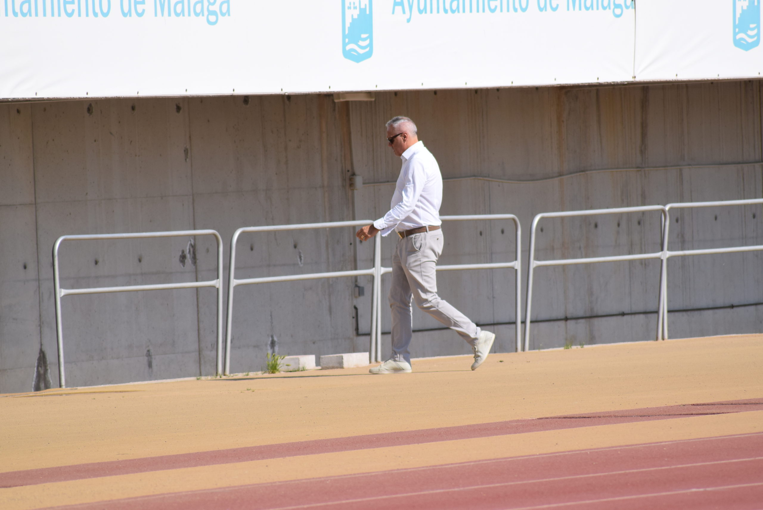 img notiXbvOWjKGQK scaled