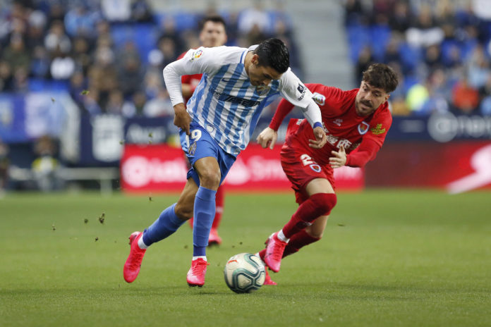 Antoñín inicia carrera