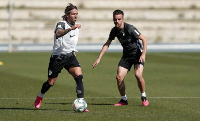 Aarón Ñíguez se quedó sin debutar con el Málaga