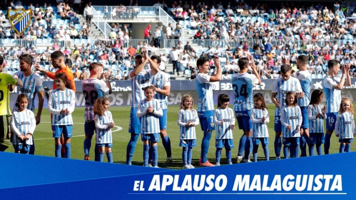 El Málaga prepara su aplauso más blanquiazul para el domingo