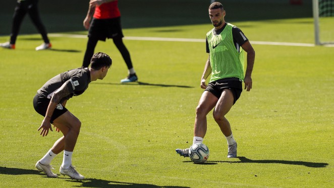 Primer entreno colectivo en el Anexo