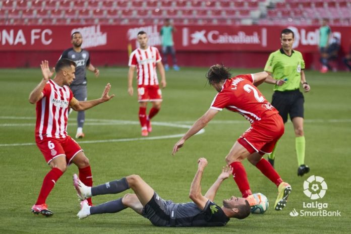 El desplome del Numancia anima al Málaga