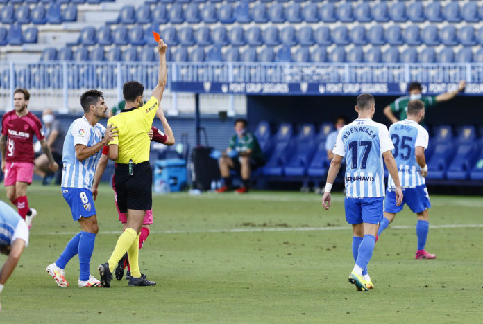 Keidi Bare expulsado y Diego González, bajas para el Deportivo