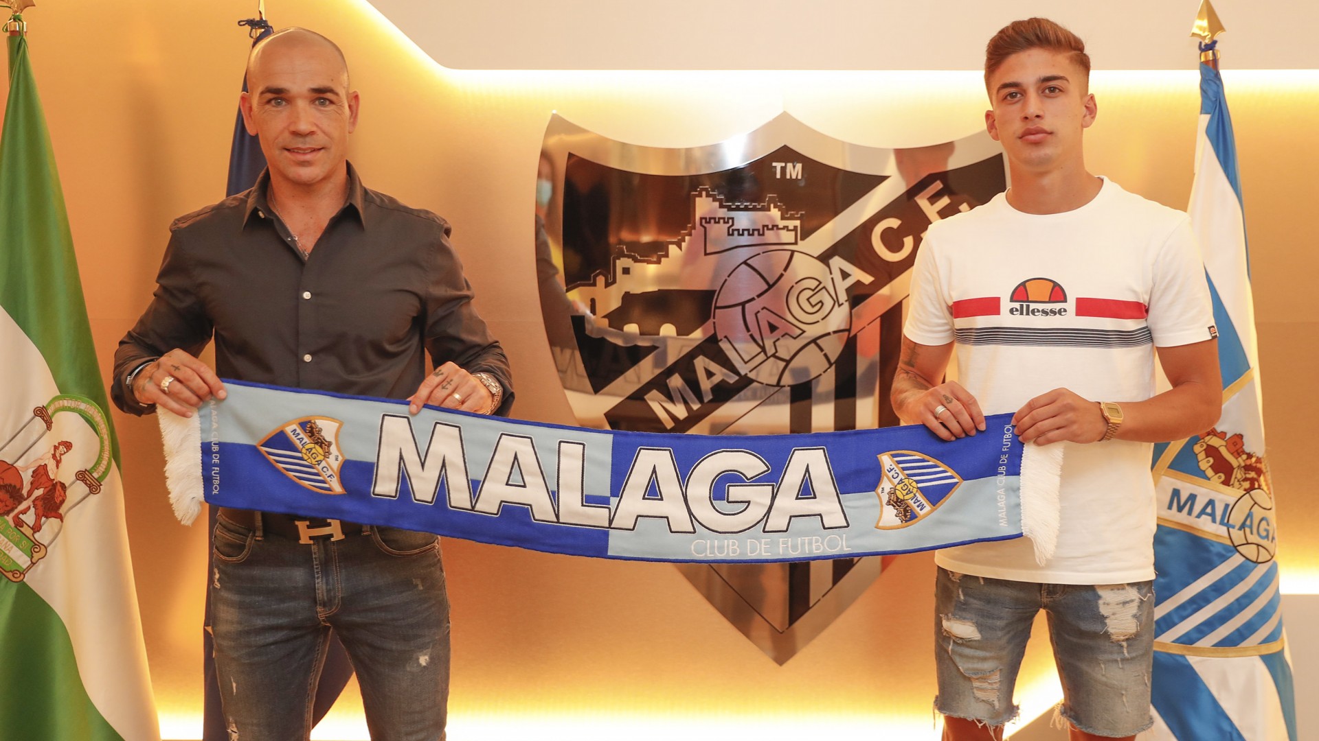 Cristo firmó su ampliación de contrato con el Málaga