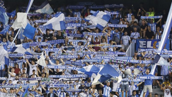 LaLiga denuncia al Málaga por insultos de una parte de la grada al árbitro