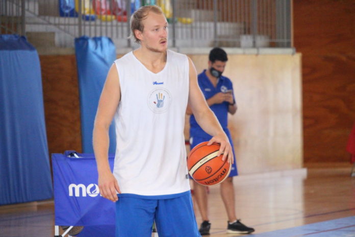 David Knudsen se estrena con el CB Marbella