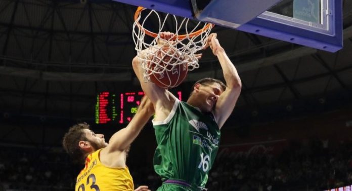 Unicaja Barcelona 77-81