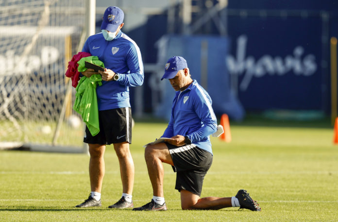 Pellicer y Manolo Sánchez dialogan las dudas en un entreno