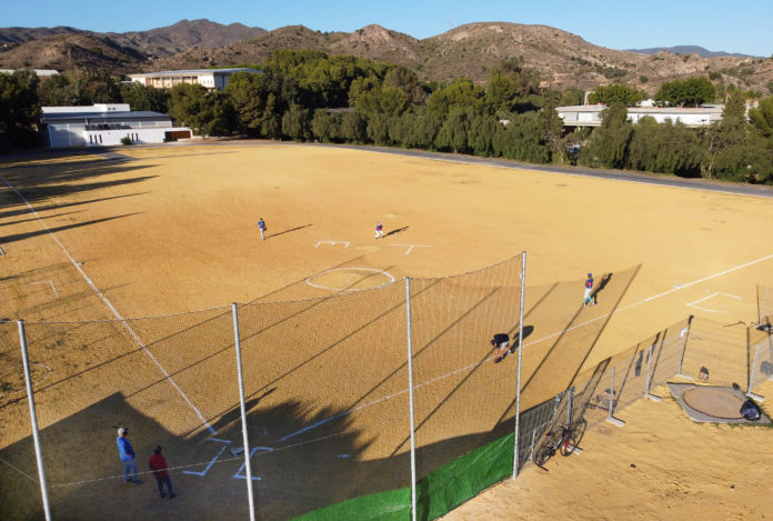 Los Tiburones de Málaga han renovado su campo en la Universidad Laboral