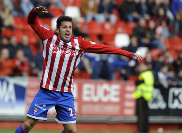 Jony celebra un gol con el Sporting