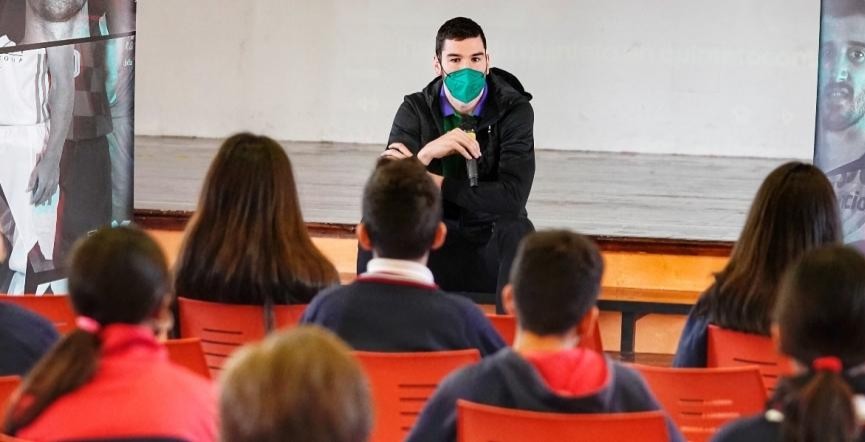 Brizuela quinteto contra bullying - Edited