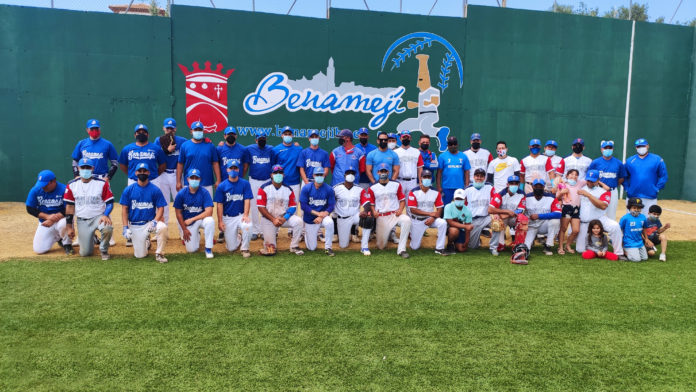 Tiburones Málaga líder