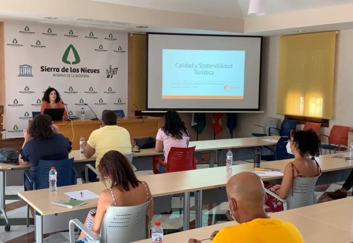 Turismo Costa del sol realiza unas sesiones formativas en Sierra de las Nieves sobre calidad, sostenibilidad y estrategia digital en empresas turísticas