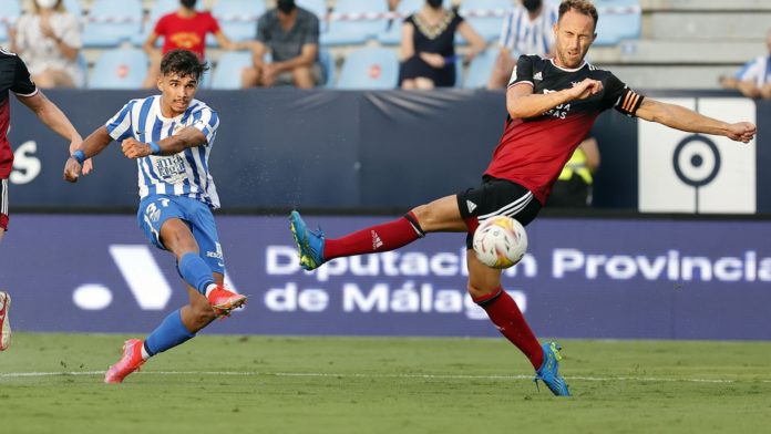 Kevin fue una de las grandes novedades en el primer partido del Málaga CF el pasado curso | MCF