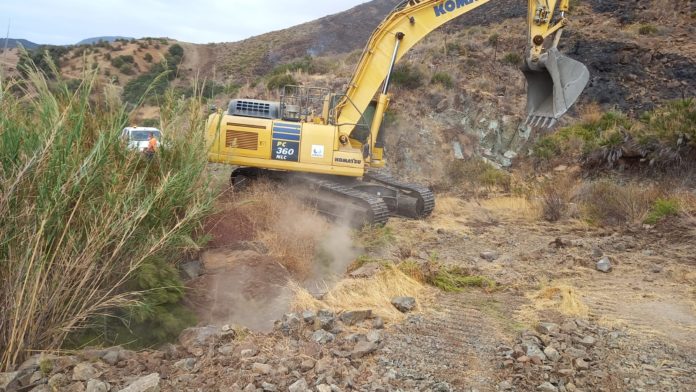 El complejo ambiental Costa del Sol colabora en las labores de extinción del incendio de Sierra Bermeja