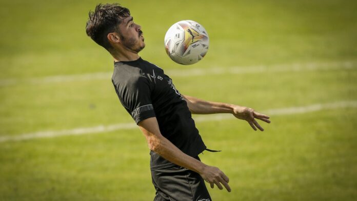 Jozabed en un entrenamiento del Málaga CF