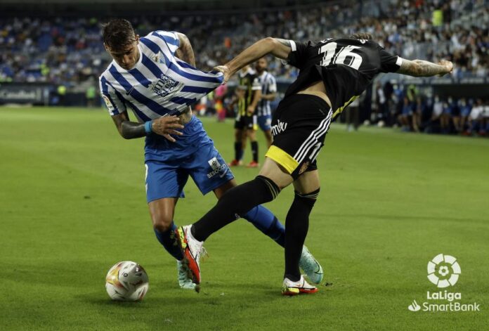 Brandon Thomas frente al Zaragoza