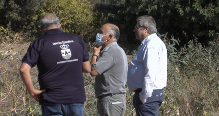 Servicios Operativos realizan mejoras en el Camino de la Viñuela