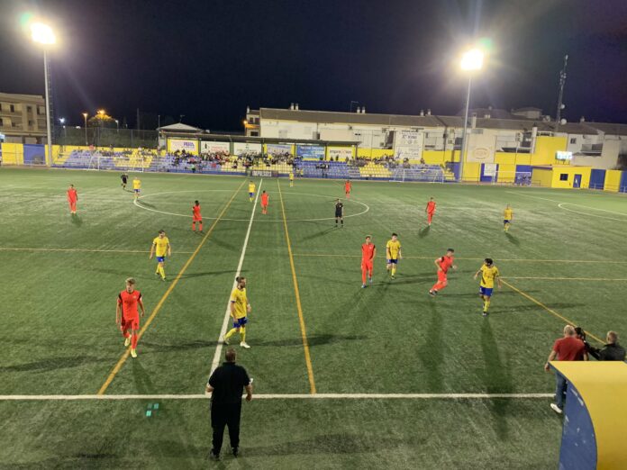 El Malagueño cae en Huétor Tajar y toca fondo (4-1)