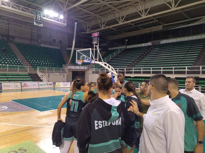 Alter Enersun Al-Qázeres Extremadura planta cara, pero el CAB Estepona Jardín de la Costa del Sol tira de oficio en un final apretado (76-79)