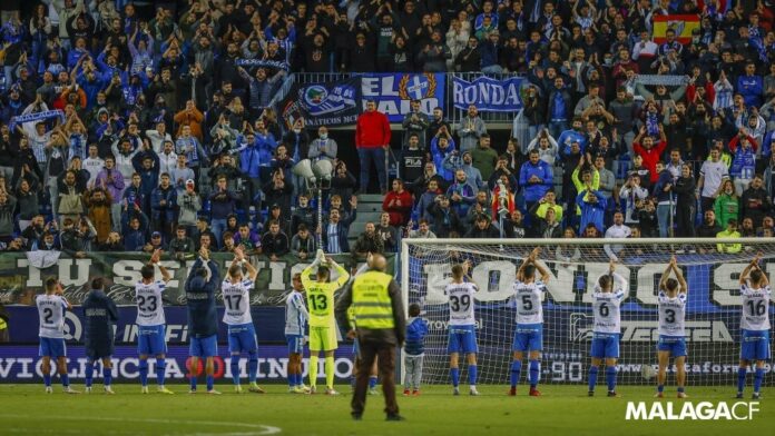 La afición del Málaga celebrando el último triunfo contra el Sanse