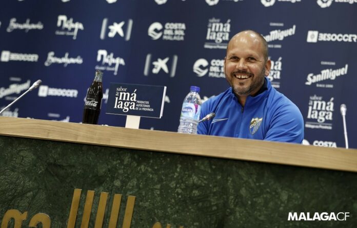 José Alberto en rueda de prensa en La Rosaleda