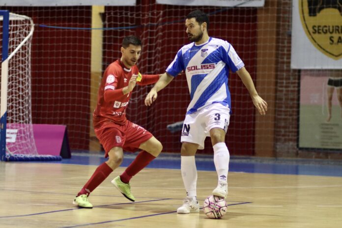 El BeSoccer UMA Antequera pierde dos puntos en el último suspiro en Talavera (3-3)