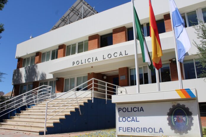 La Policía Local de Fuengirola retira 169 vehículos abandonados en lo que va de 2021