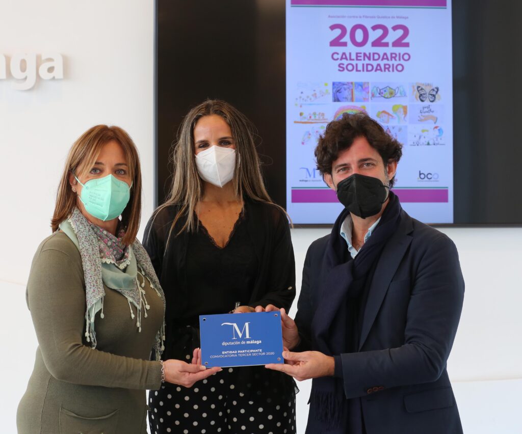 La Diputación de Málaga colabora con la Asociación Fibrosis Quística de Málaga con la impresión de 1.500 calendarios solidarios 2022