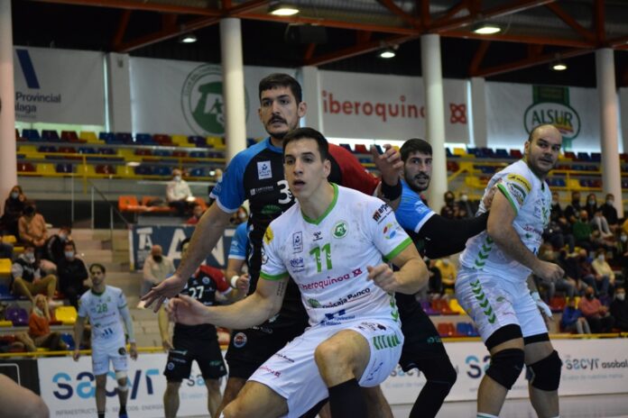 Cruel derrota del Iberoquinoa Antequera ante Sinfín (26-27)