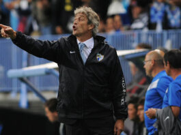 Manuel Pellegrini en su etapa como entrenador del Málaga CF