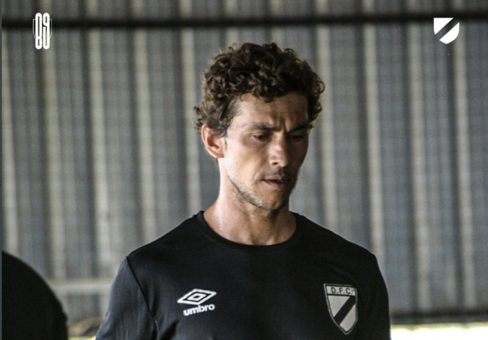 Papelito Fernández, nuevo jugador de Danubio