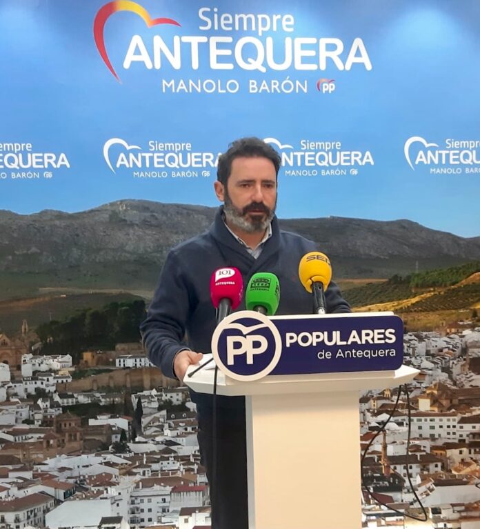 El coordinador general del PP de Málaga, José Ramón Carmona,