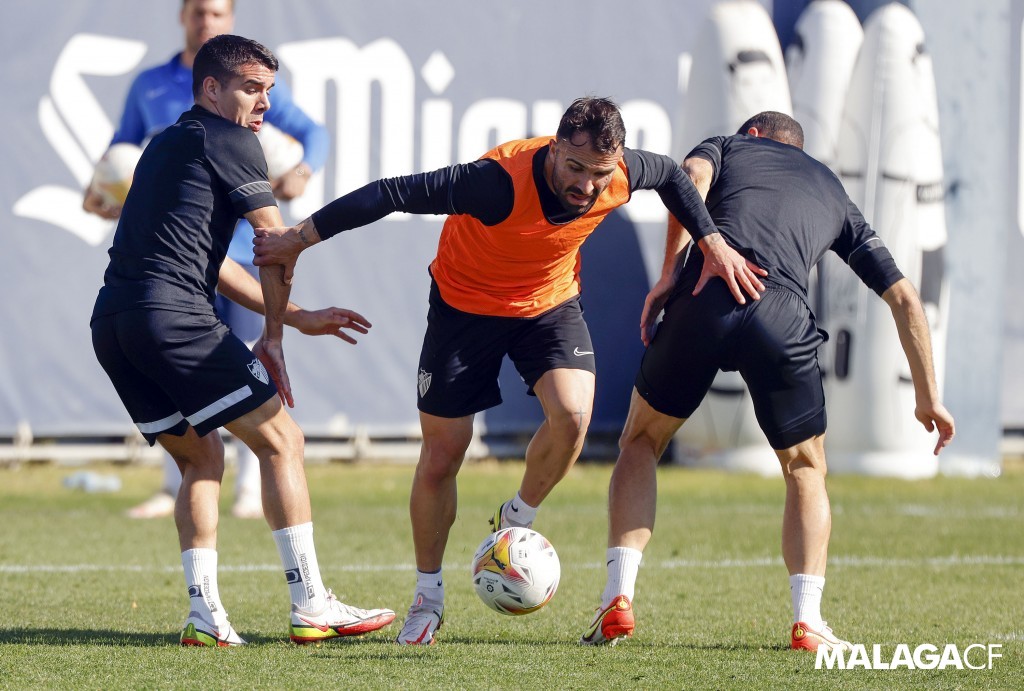 Javi Jiménez intenta superar la presión de Víctor Gómez y Lombán en el Anexo | Pepe Ortega: MCF