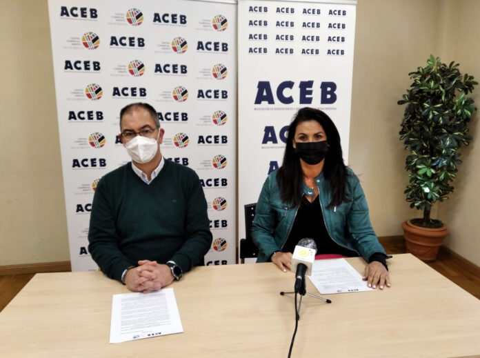 ACEB y ACCAB facilitan la tramitación de las ayudas para la modernización en los comercios