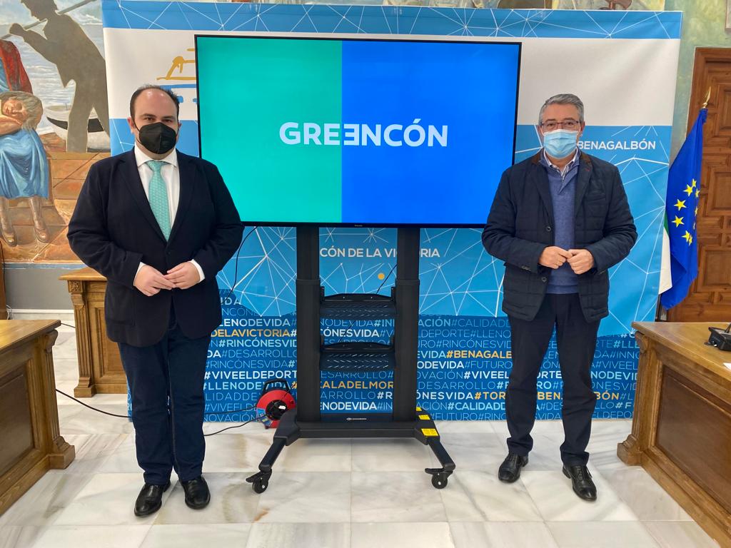 Rincón de la Victoria lanza la nueva estrategia para convertirse en una ciudad comprometida y sostenible con el Medio Ambiente Rincón de la Victoria lanza la nueva estrategia para convertirse en una ciudad comprometida y sostenible con el Medio Ambiente