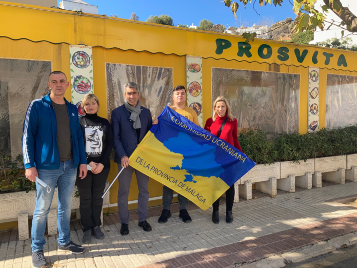 Víctor Navas mantiene un encuentro con residentes ucranianos para manifestar la solidaridad y la colaboración