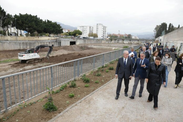 Avanzan a buen ritmo las obras de integración del río Guadalmedina en la capital
