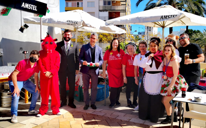 Los residentes galeses de Benalmádena celebra su particular fiesta de Saint David