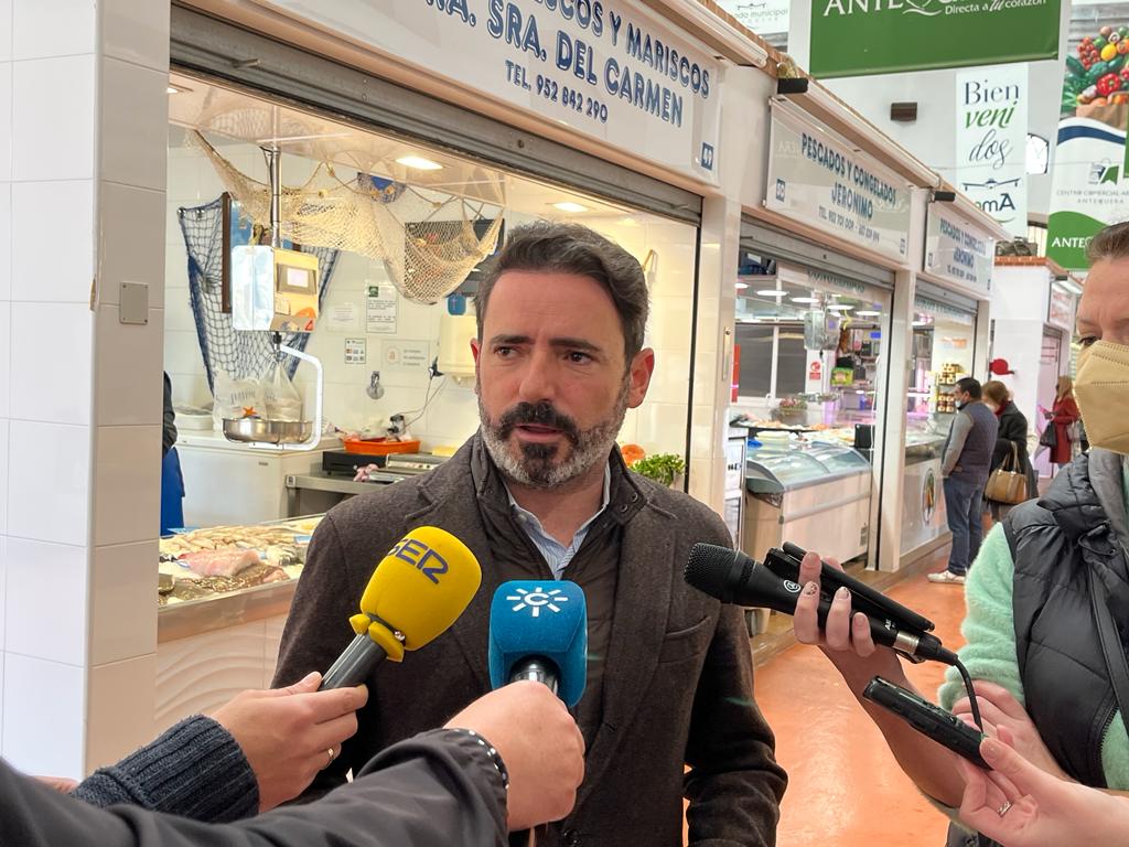 Carmona pide a Sánchez que tome ejemplo del modelo andaluz de Juanma Moreno y baje ya los impuestos 