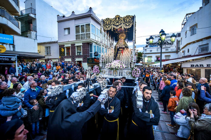 La Semana Santa vuelve a las calles de Torremolinos tras dos años de ausencia