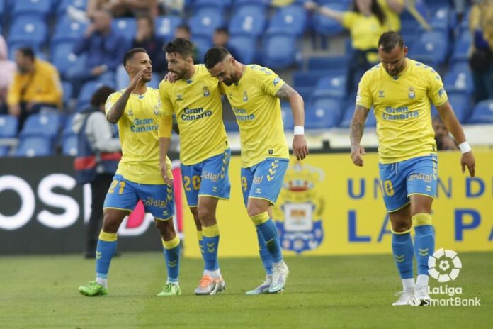 Las Palmas ganó y mete una presión extra para el Oviedo