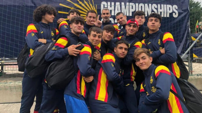 Tres malagueños, subcampeones de Europa sub-16 con la selección española de balonmano playa