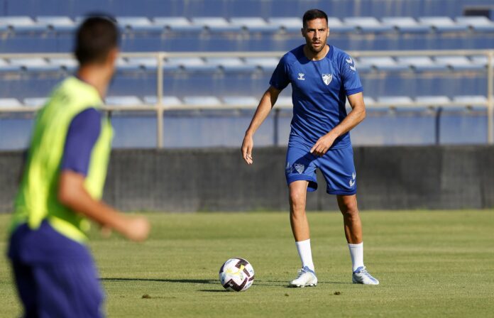 Esteban Burgos, en el partido amistoso ante el Vélez | Pepe Ortega: MCF