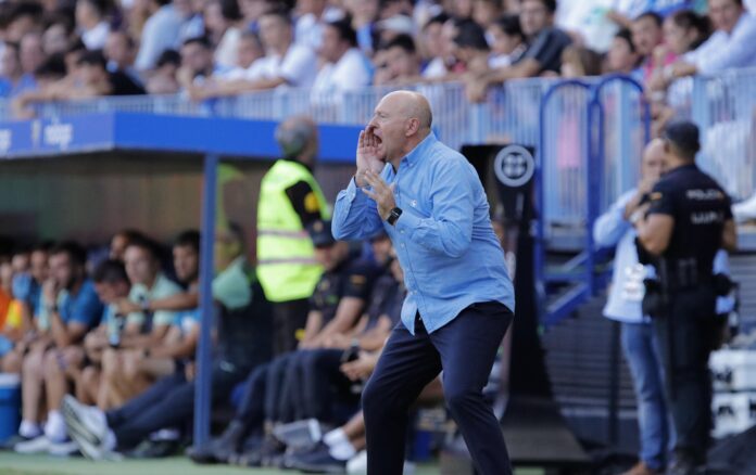 Pepe Mel corrige a los suyos ante el Villarreal B