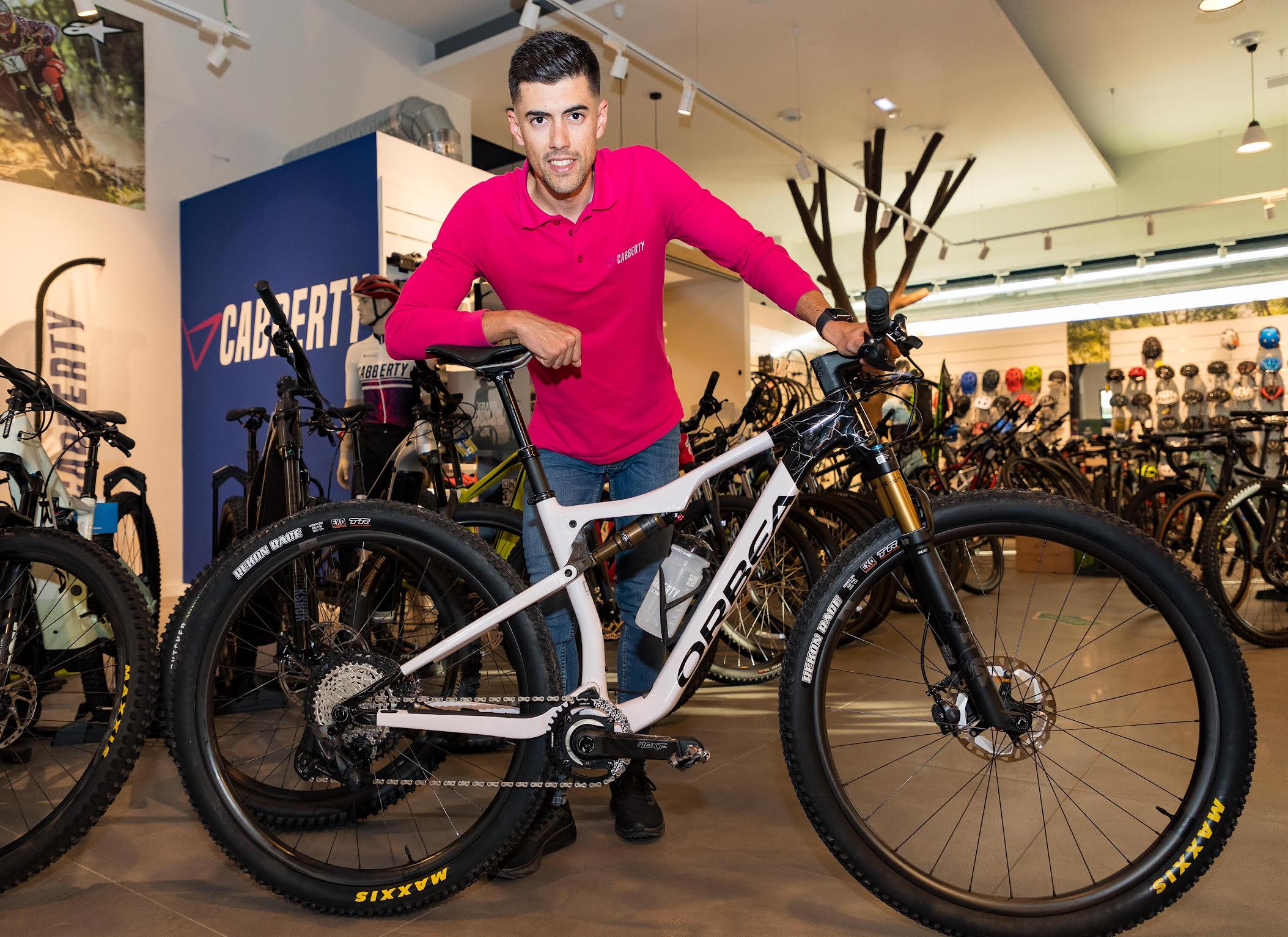 Para construir hombro Plaga El ciclista malagueño Carmelo Urbano se incorpora como asesor deportivo a la empresa Cabberty - Radio Marca Málaga Para construir hombro Plaga El ciclista malagueño Carmelo Urbano se incorpora como asesor deportivo a la empresa Cabberty - Radio Marca Málaga