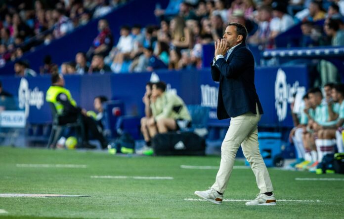 Javier Calleja, entrenador del Levante UD