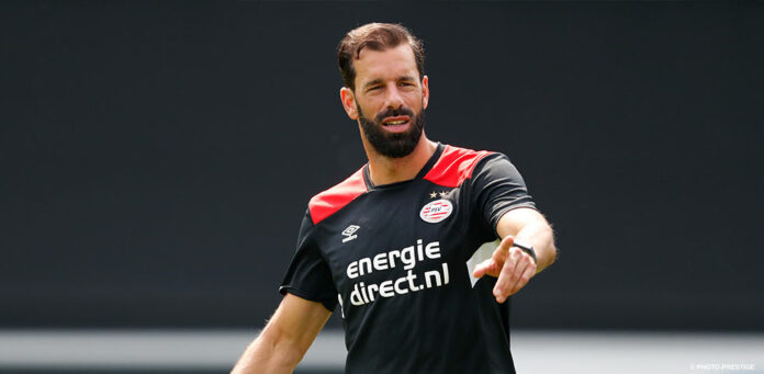 Van Nistelrooy entrenando al PSV