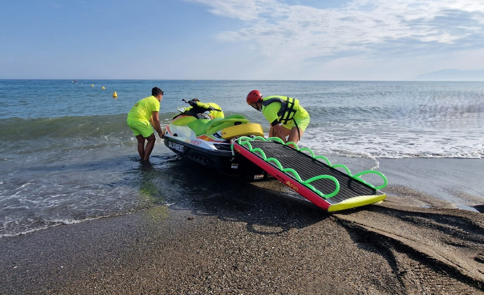 Rincón De La Victoria Abre La Temporada De Verano Con La Apertura De Todos Los Servicios De Playas