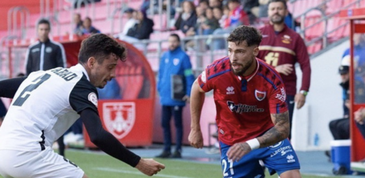 Dani Sánchez en un partido con el Numancia